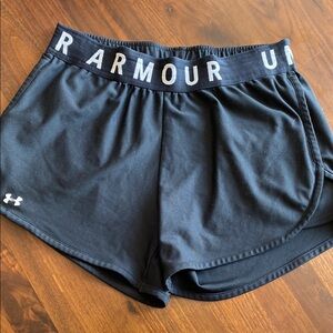 Under Armour Women's Black Shorts - medium